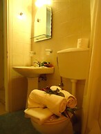 Ccb Bruskos Hotel