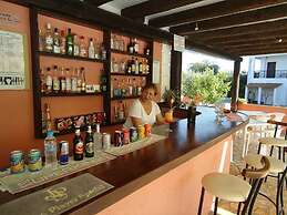 Ccb Bruskos Hotel