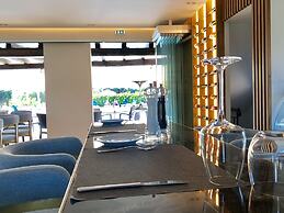 Ccb Bruskos Hotel