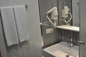 Cebeciler Otel