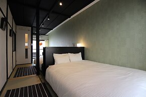 SEKAI HOTEL Tsuki