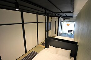SEKAI HOTEL Tsuki