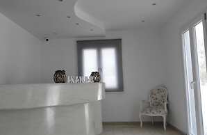 Anamar Santorini