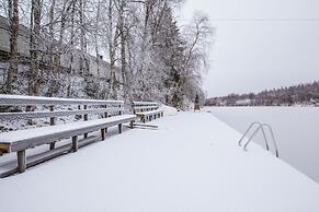 Arctic Resort Delight