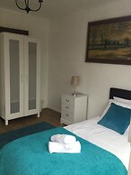 Nice 4 Bedroom near Basildon Town Center
