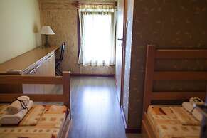 San Art Floating Hostel&Apartments