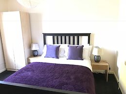 Three Bedroom House in Basildon