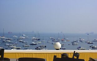 Hotel Harbour View