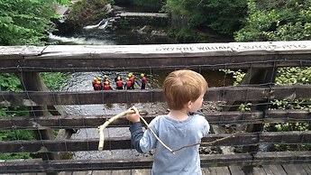 Waterfall Lodge