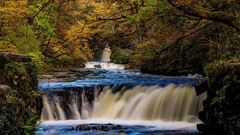 Waterfall Lodge