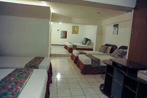 Gloriana Hotel
