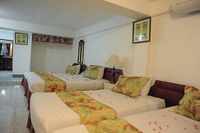 Gloriana Hotel