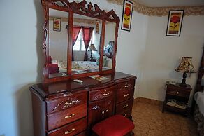 Gloriana Hotel