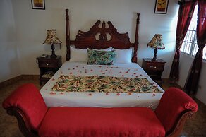 Gloriana Hotel