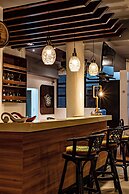 Kiwi Hotel