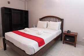 Kiwi Hotel