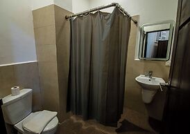 Kiwi Hotel