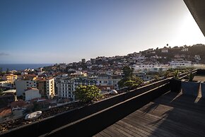 ARTS IN Penthouse Apartments Til Sol