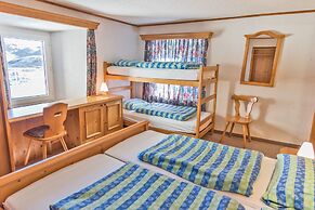 Hotel Bernina Hospiz - Hostel