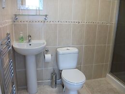 Kirk Lea Guest House