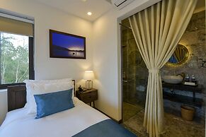 Cilantro Villa
