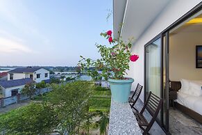 Cilantro Villa