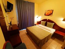 Villa Isabella Hotel & Residence