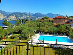 Villa Isabella Hotel & Residence
