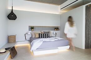 Hide out Suites