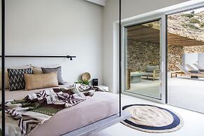 Hide out Suites