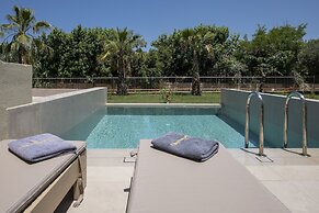 Vantaris Luxury Beach Resort