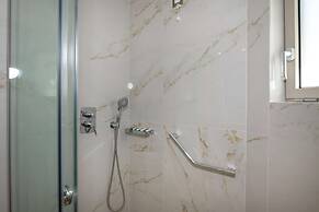 Vantaris Luxury Beach Resort