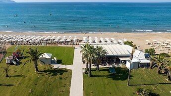 Vantaris Luxury Beach Resort