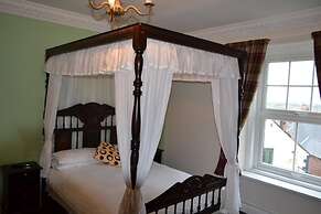 Oak Tree Inn