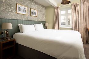 Wateredge Inn- The Inn Collection group