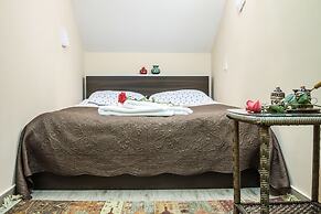 MGA Hostel & Tours
