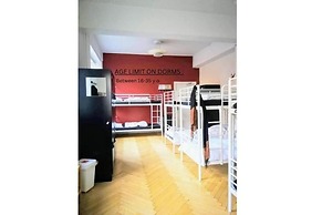 Sleep in Heaven hostel & bar
