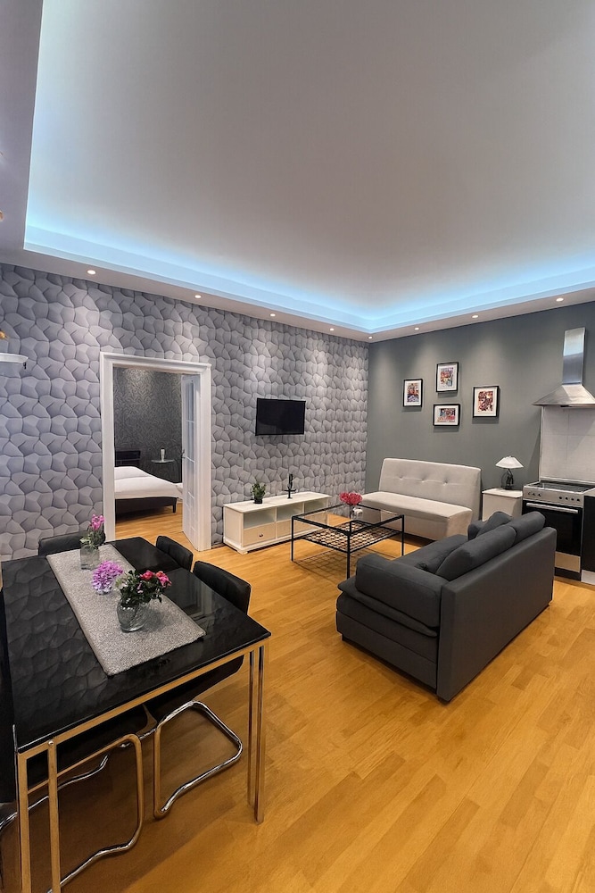 Urban Boutique Hotel