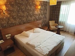 Grand Akcali Hotel