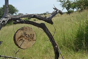 Gnu Mara River Camp