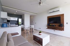 Menesse 205 by CocoBR
