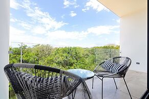 Menesse 205 by CocoBR