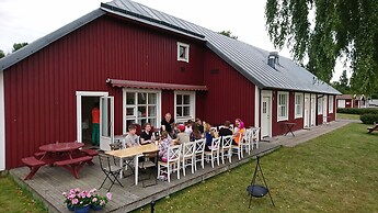 Sjötorps Vandrarhem & Rum - Hostel