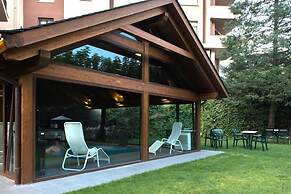 Apartamentos Pessets Adelaida