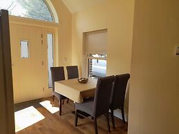 Delphi Lodge