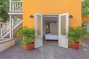 Curacao Gardens