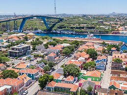 Curacao Gardens