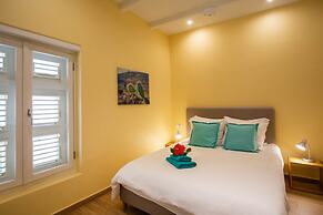 Curacao Gardens