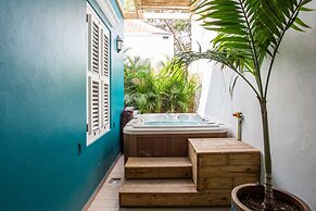Curacao Gardens