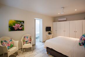 Curacao Gardens